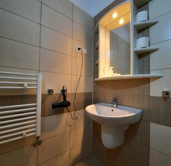 اتاق استاندارد, Korona Panzió