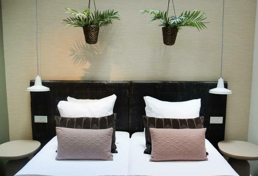 غرفة قياسية ثلاثية, Dwars