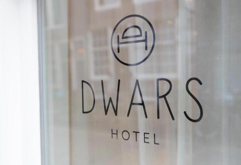 غرفة أساسية, Dwars