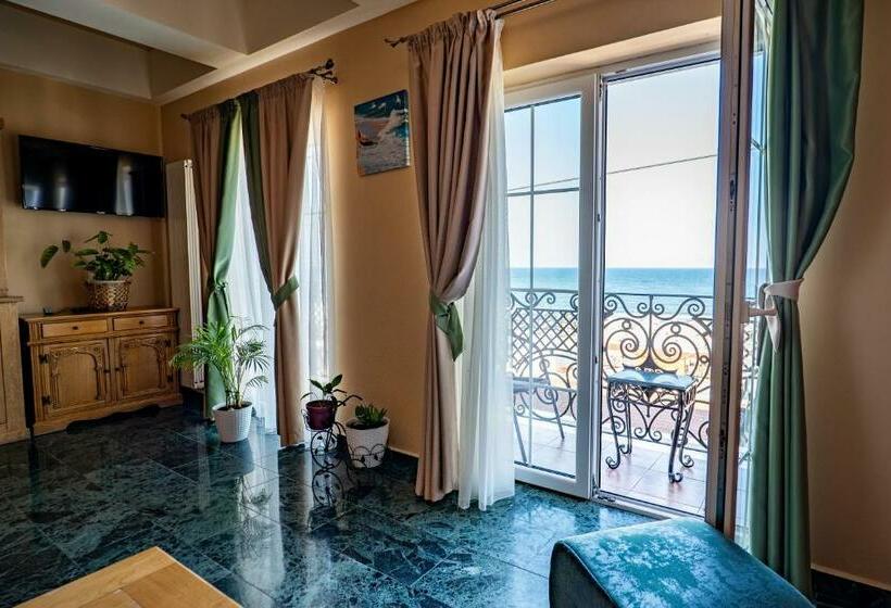 海の見える１ベッドルームアパートメント, Ges