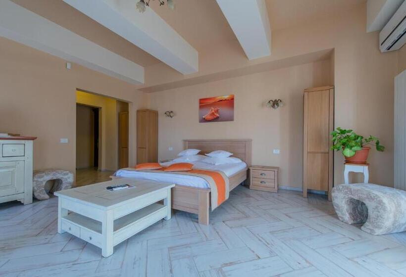 オーシャンビュースタンダードルームバルコニー付き, Ges