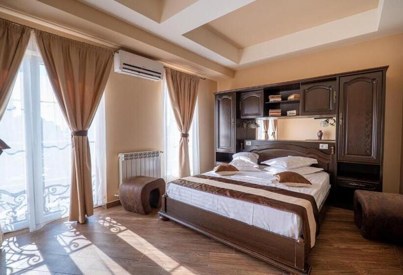 レイクビュースタンダードルーム, Ges