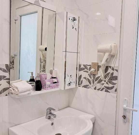 اتاق لوکس سه تخته, Godiva Villa Phu Quoc