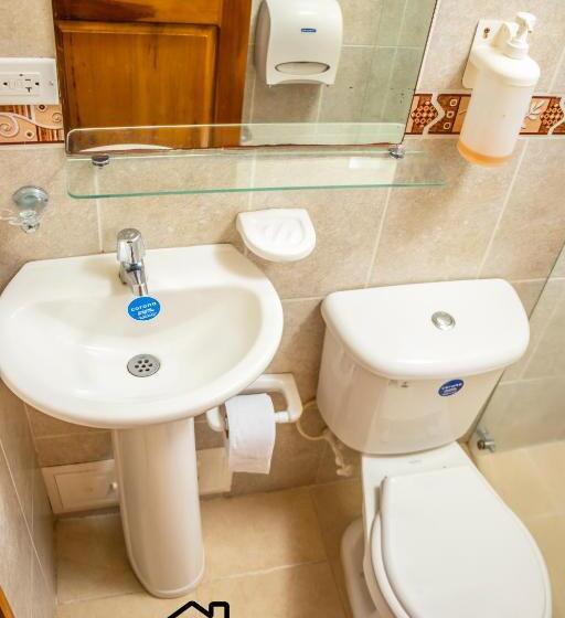 ベーシックトリプルルーム, Hostal San Jorge