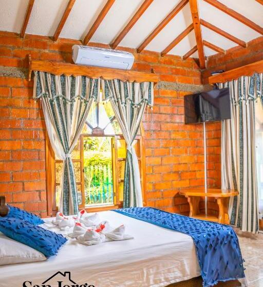 スタンダード4人部屋, Hostal San Jorge