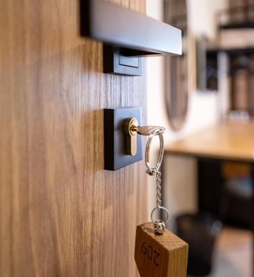 اتاق سوپریور, Stokker