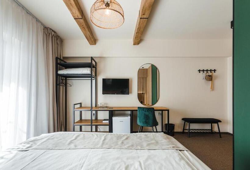 اتاق سوپریور, Stokker