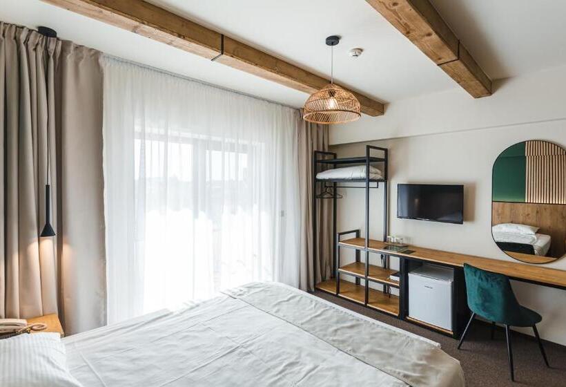 اتاق سوپریور, Stokker