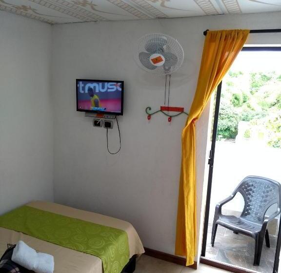 标准间, Tesoro Andino