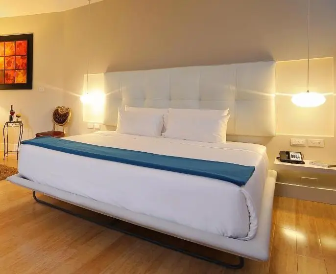 Perhesviitti, Tryp By Wyndham Cuenca Zahir