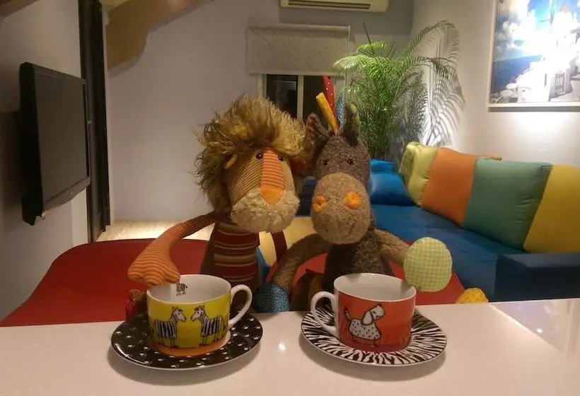 اتاق لوکس چهار تخته, Peaceful Coffee B&b