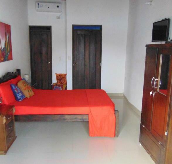 חדר דלוקס עם מרפסת, Hostal Santa Maria City