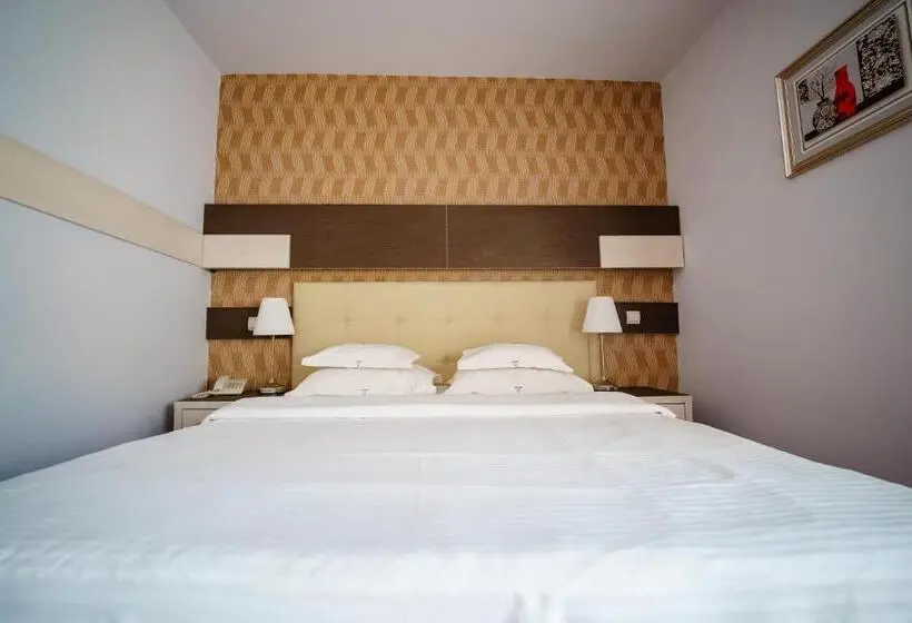Perhehuone, Bacolux Afrodita Resort & Spa, Herculane