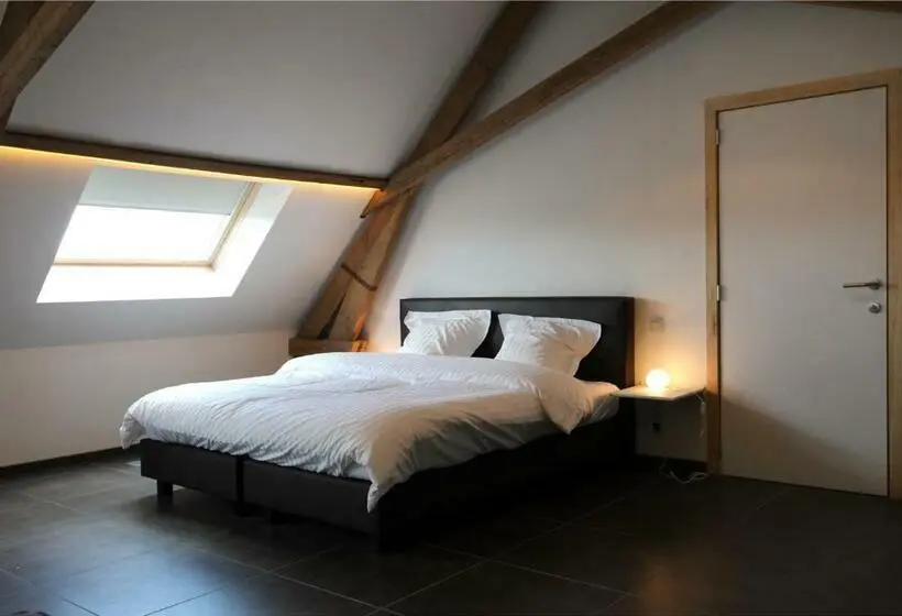 Standard Neljän Hengen Huone, B&b Back2front