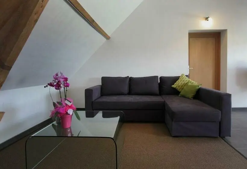 Standard Neljän Hengen Huone, B&b Back2front