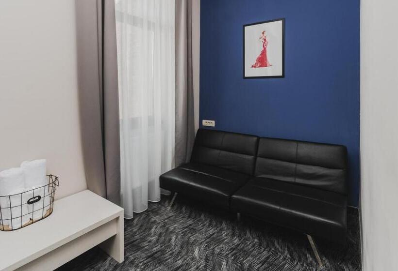 חדר דלוקס, Caro Boutique