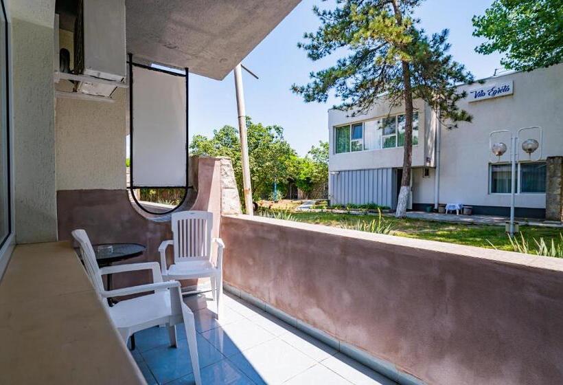 غرفة قياسية مزوَّدة بشُرفة, Complex Paloma Coral