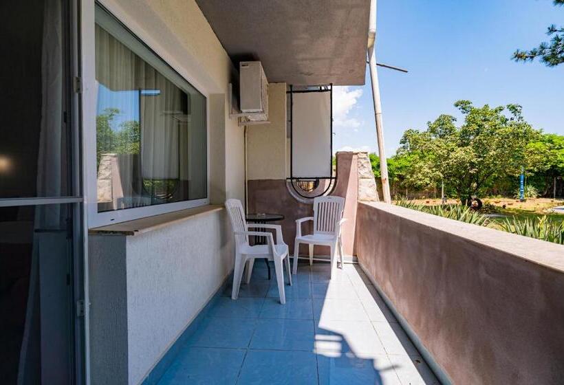 غرفة قياسية مزوَّدة بشُرفة, Complex Paloma Coral