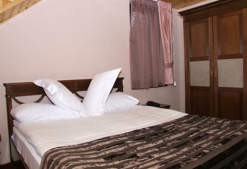 标准间, Complex Verona Predeal