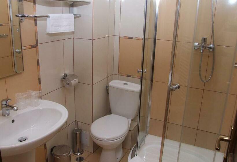 标准间, Complex Verona Predeal