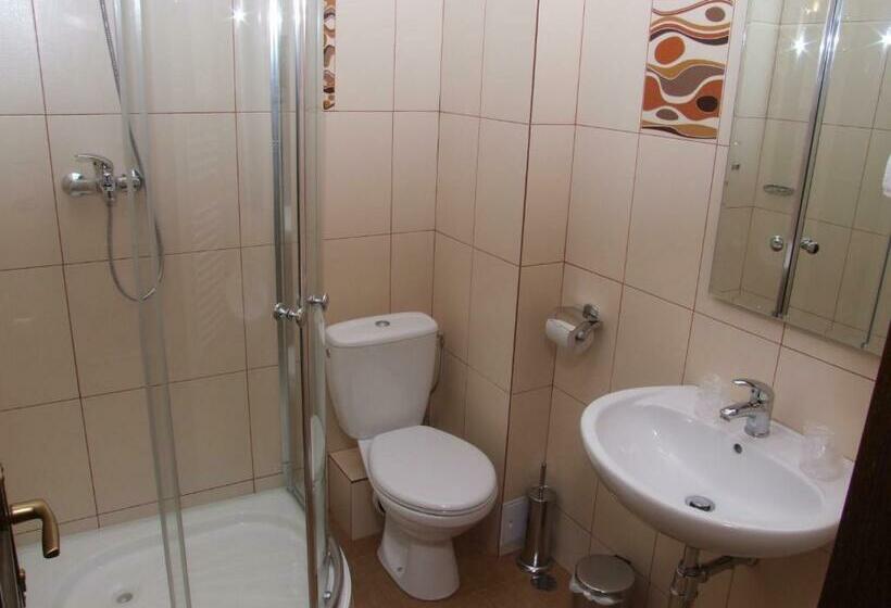 标准间, Complex Verona Predeal