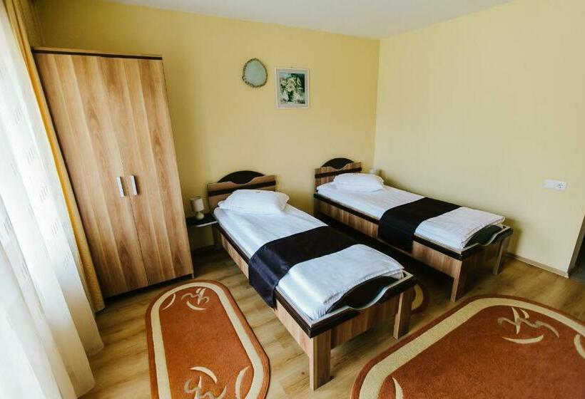 스탠다드 발코니 룸, Dobsi