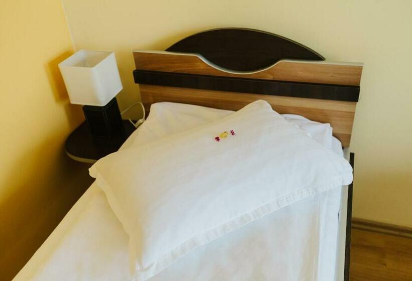 스탠다드 발코니 룸, Dobsi