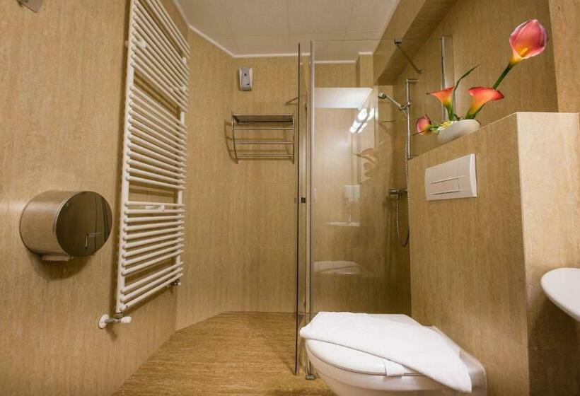 חדר סופריור, Eden Grand Resort