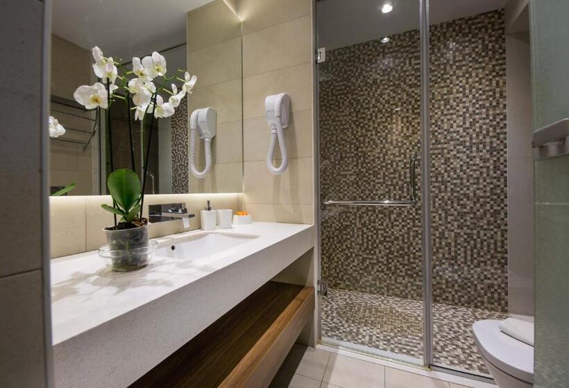 דירת חדר דלוקס, Eden Grand Resort