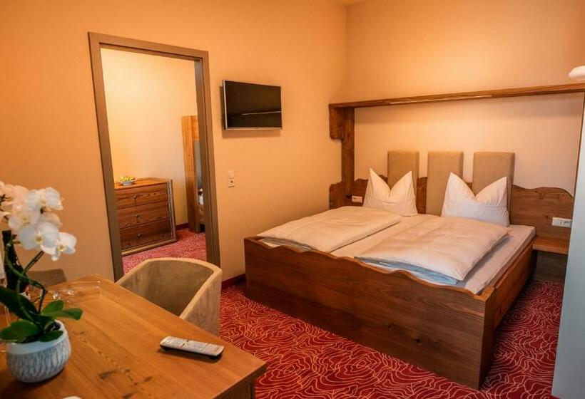 コンフォートトリプルルーム, Freyhof