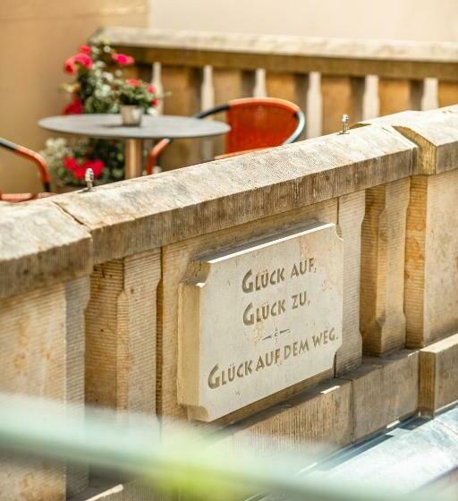 スタンダードルーム, Freyhof