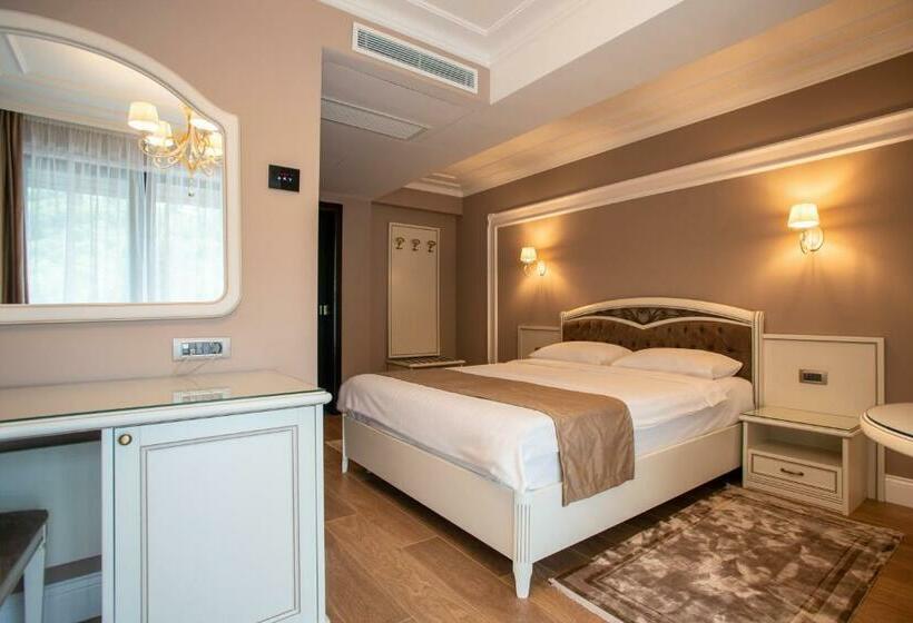 스탠다드 룸, Gabriela