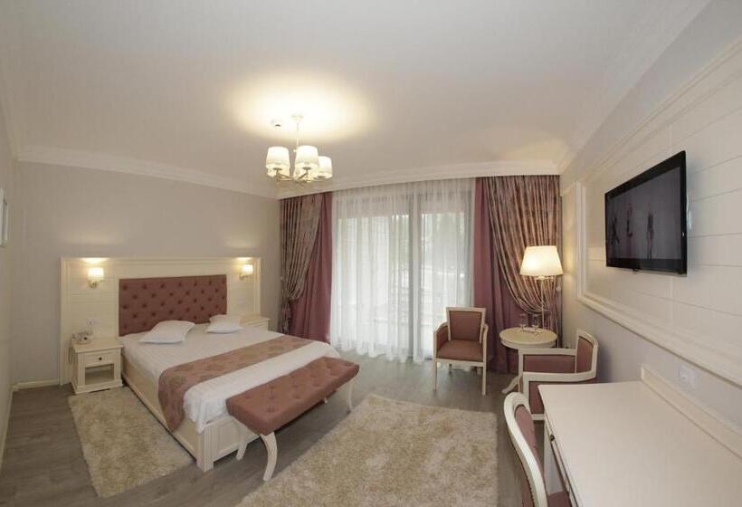 플러스 스탠다드 룸, Gabriela