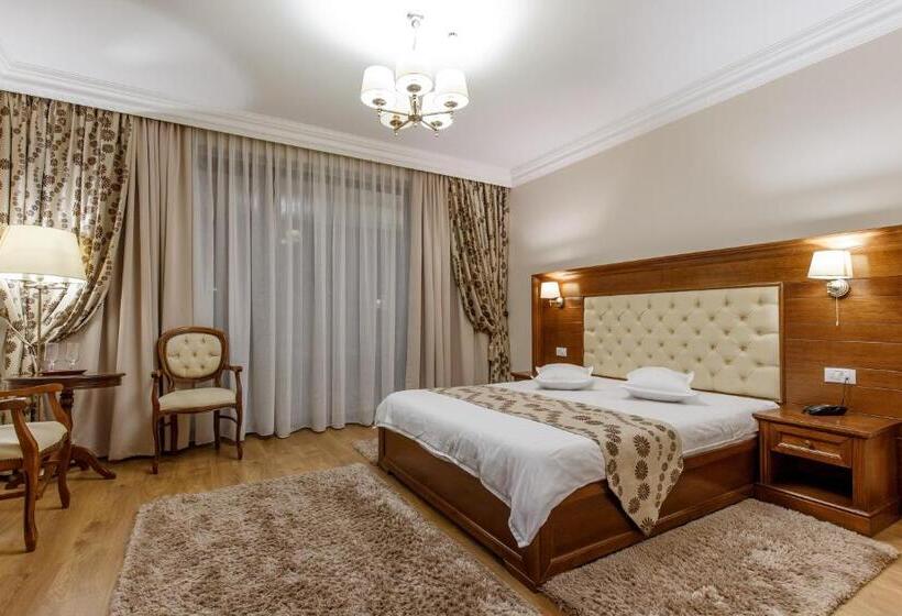 플러스 스탠다드 룸, Gabriela