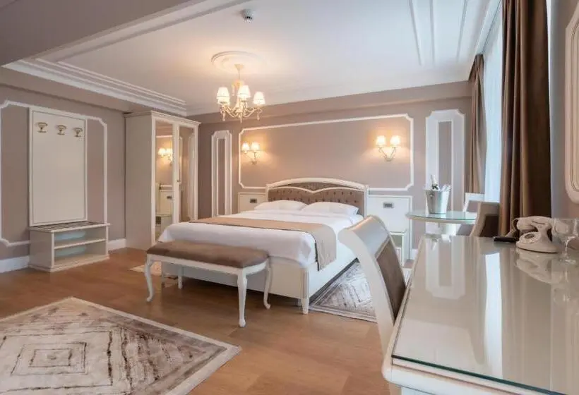 Standard Room, Gabriela