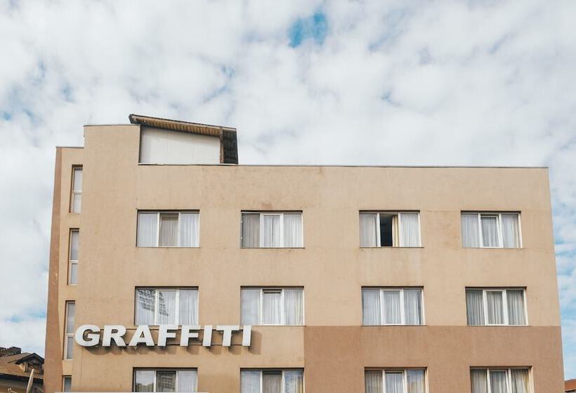 اتاق استاندارد, Graffiti