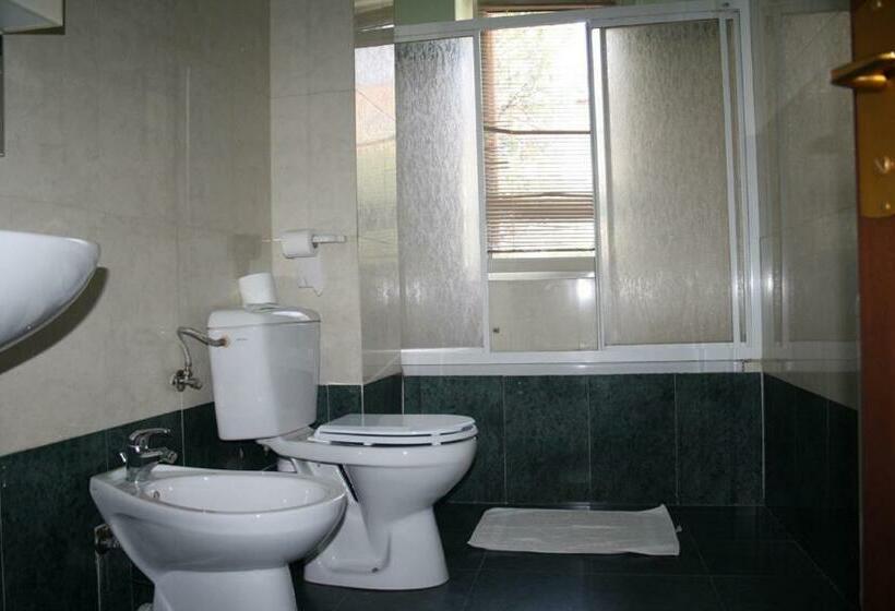 Номер Стандарт, Paradis