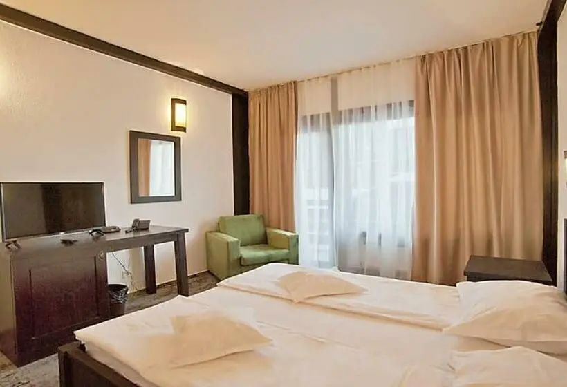 Standard-huone, Regina