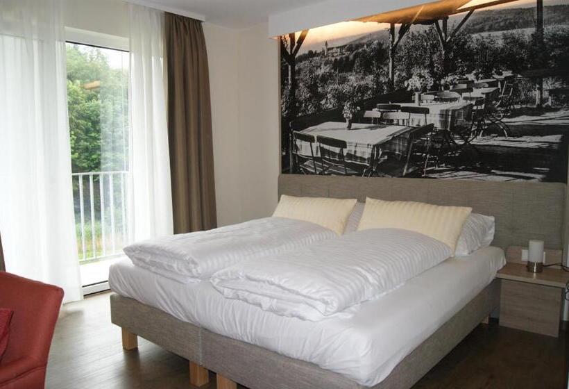 バルコニー付きデラックスルーム, Restaurant Muckensee