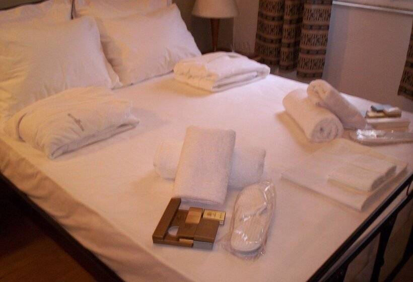 침실 4개 빌라, The New Yorkers