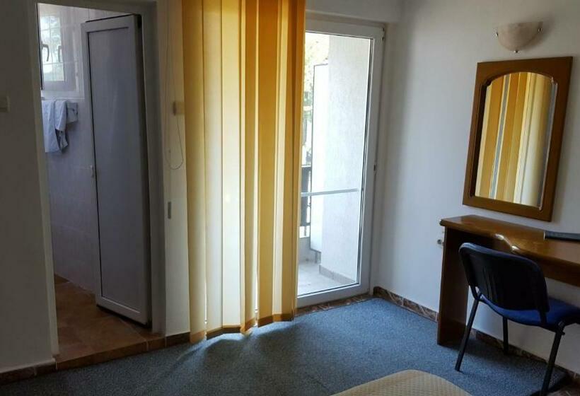 غرفة قياسية مزوَّدة بشُرفة, Complex Paloma Coral