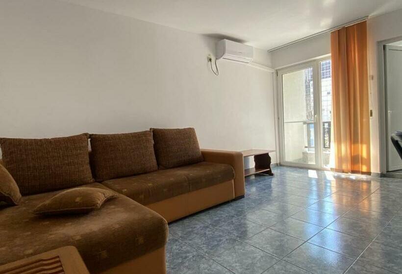 جناح جونيور مزوَّد بشرفة, Complex Paloma Coral