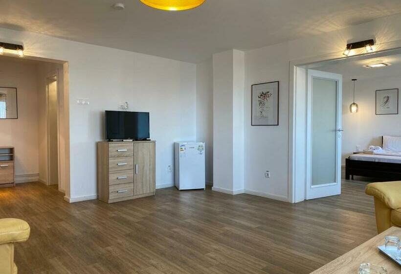 جناح سوبيريور, Complex Paloma Coral