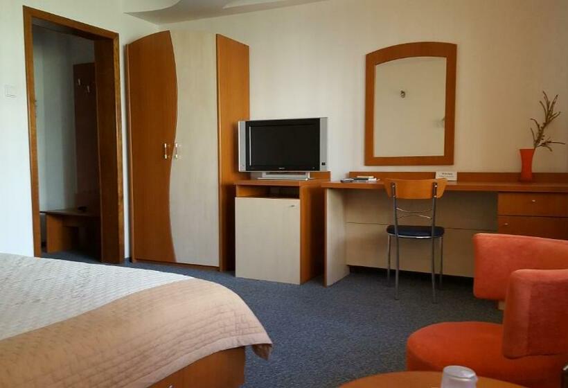 غرفة قياسية مزوَّدة بشُرفة, Complex Paloma Coral