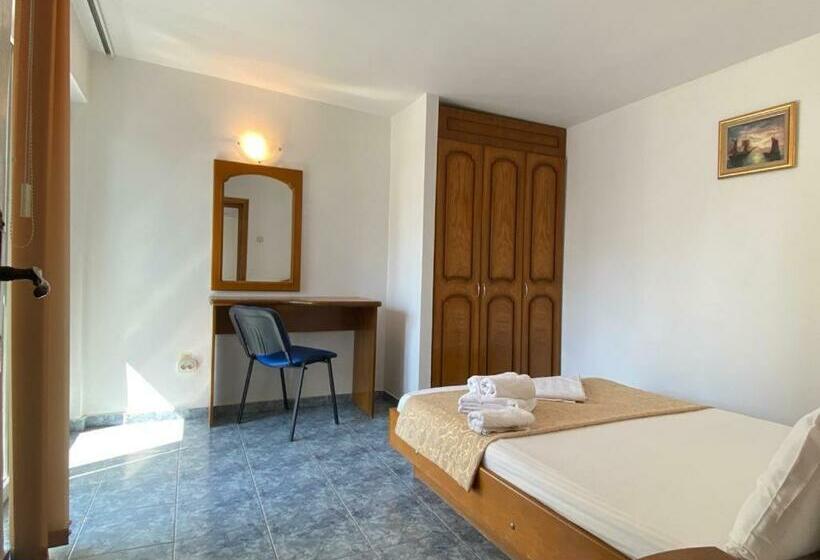 جناح جونيور مزوَّد بشرفة, Complex Paloma Coral