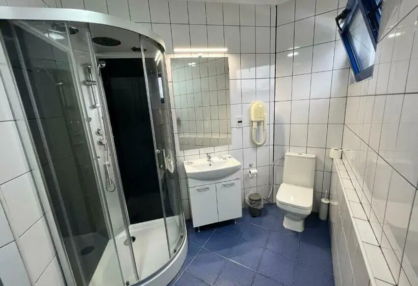 اتاق استاندارد, Motel Carmen