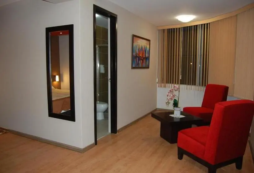 スイート, Plaza Sur Hotel & Suites