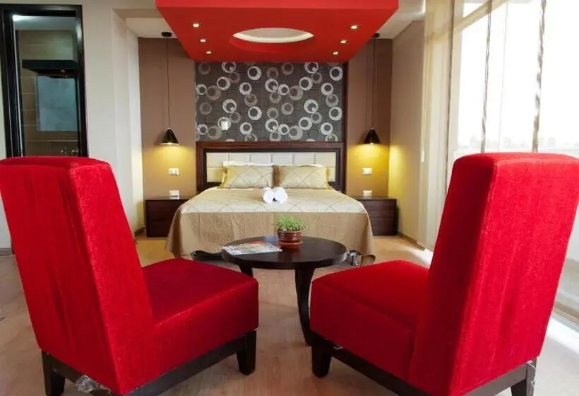 スイート, Plaza Sur Hotel & Suites