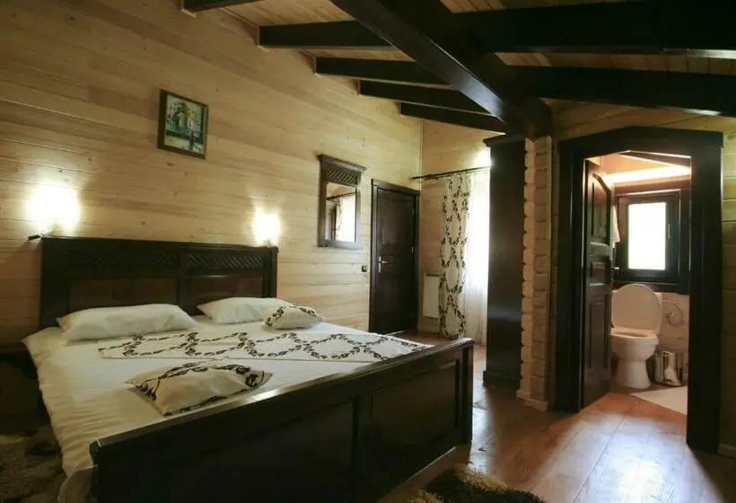 Classic-huone, Complex Turistic Le Baron