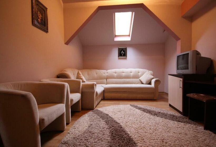 2 Bedroom Suite, Complex Turistic Le Baron